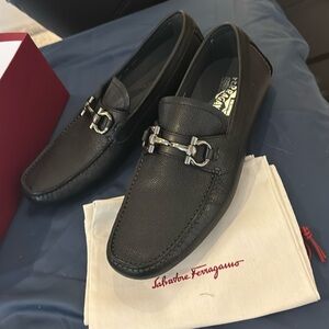 Salvatore Ferragamo parigi men’s loafer size 11